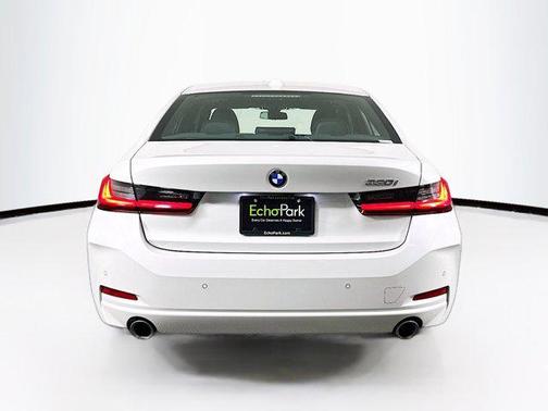 2025 BMW 330 i