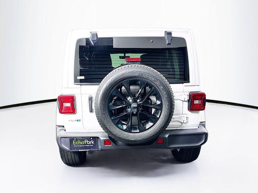 Bright White Clearcoat 2023 Jeep Wrangler 4xe Sahara