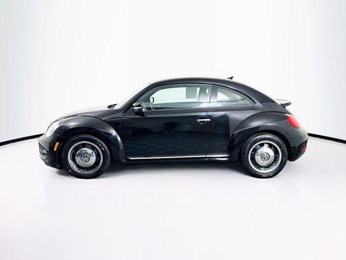 Black Uni 2015 Volkswagen Beetle 1.8T