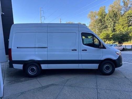 2025 Mercedes-Benz Sprinter 2500 Standard Roof