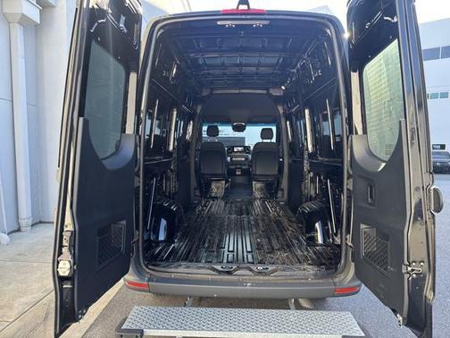 2023 Mercedes-Benz Sprinter 1500 Standard Roof 4-Cyl Gas
