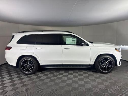 2025 Mercedes-Benz GLS 450 4MATIC