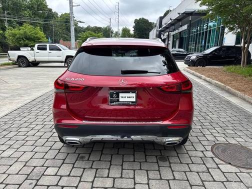 2022 Mercedes-Benz GLA 250 Base