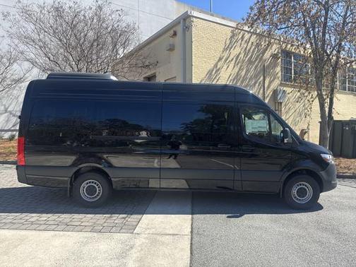 2025 Mercedes-Benz Sprinter 2500 High Roof