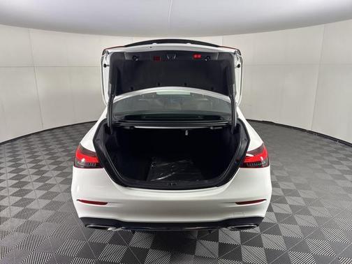2022 Mercedes-Benz E-Class E 350