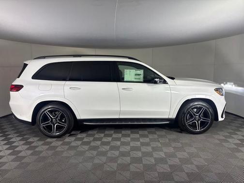 2025 Mercedes-Benz GLS 450 4MATIC