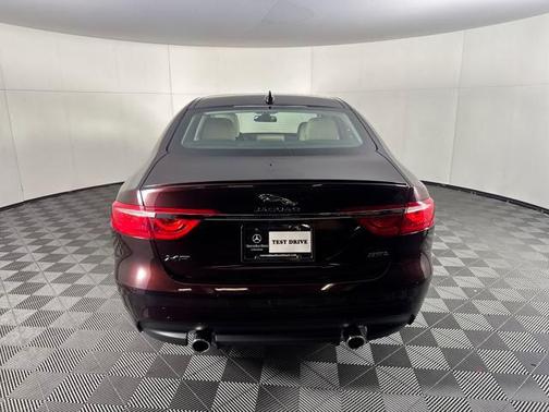 2018 Jaguar XF 35t Prestige