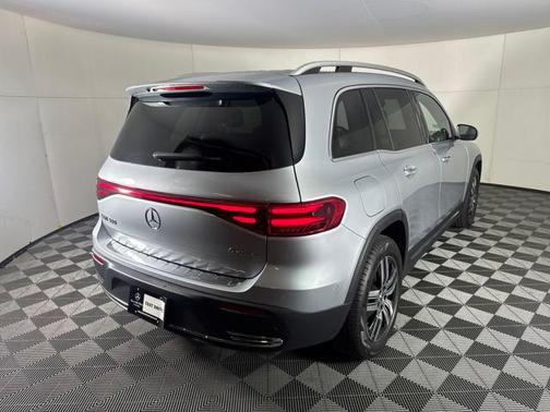 2025 Mercedes-Benz EQB 300 4MATIC