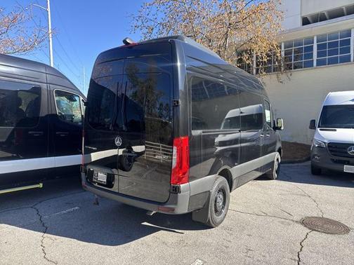 2025 Mercedes-Benz Sprinter 2500 Standard Roof