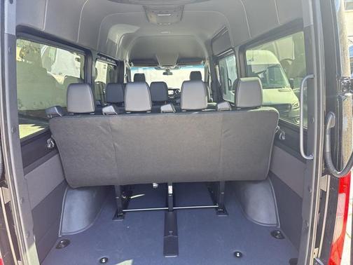 2025 Mercedes-Benz Sprinter 2500 Standard Roof