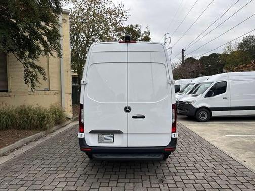 2025 Mercedes-Benz Sprinter 2500 Standard Roof
