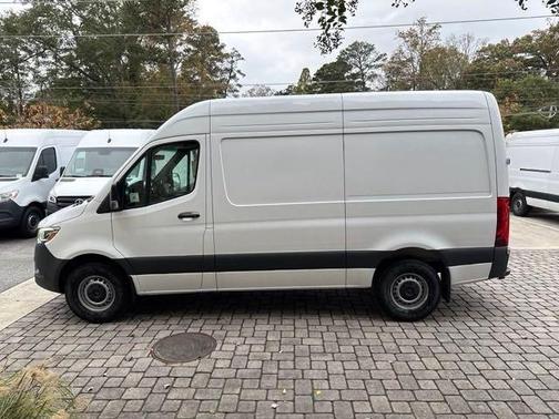 2025 Mercedes-Benz Sprinter 2500 Standard Roof