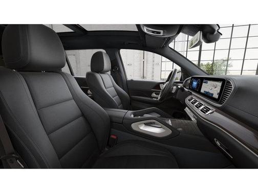2025 Mercedes-Benz GLS 450 4MATIC