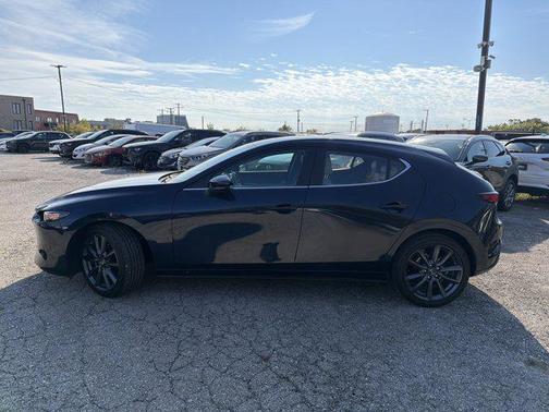 2023 Mazda Mazda3 FWD w/Preferred Package