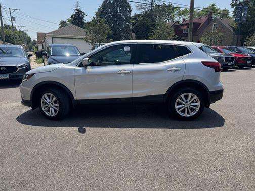 2017 Nissan Rogue Sport S
