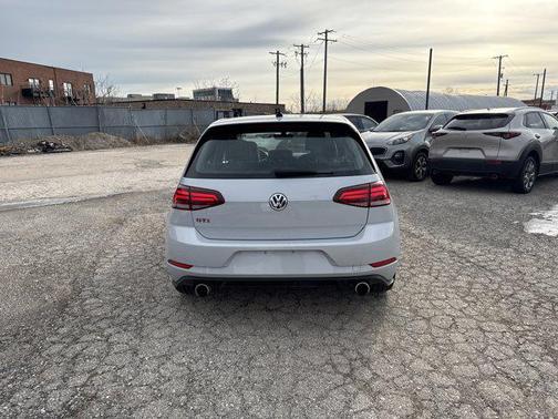 2020 Volkswagen Golf GTI 2.0T SE DSG
