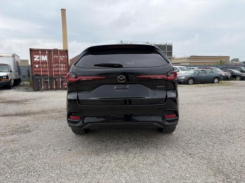 Jet Black Mica 2026 Mazda CX-70 3.3 Turbo Preferred
