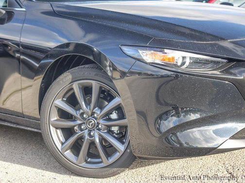 2025 Mazda Mazda3 FWD w/Preferred Package