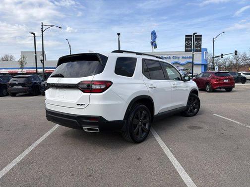 2023 Honda Pilot AWD Sport