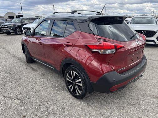 2020 Nissan Kicks SR