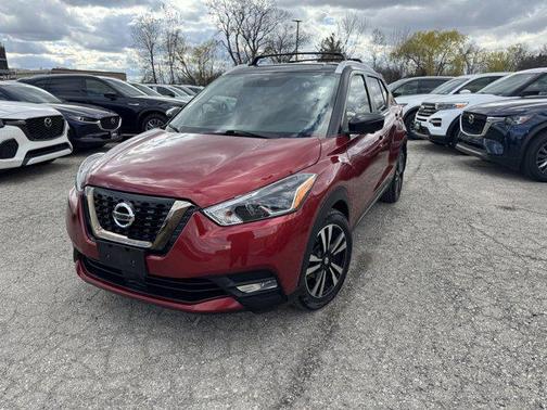 2020 Nissan Kicks SR