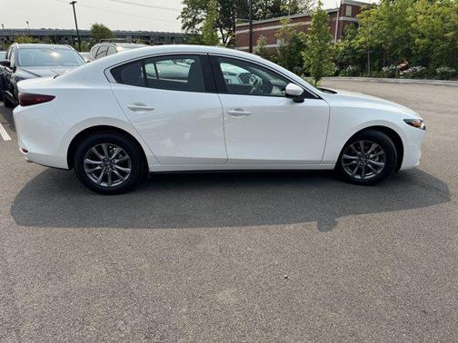2025 Mazda Mazda3 FWD