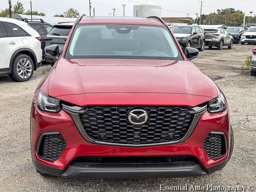 Soul Red Crystal Metallic 2026 Mazda CX-70 3.3 Turbo Preferred