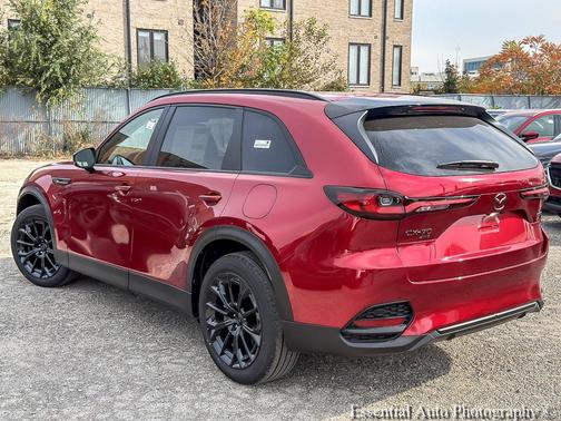 Soul Red Crystal Metallic 2026 Mazda CX-70 3.3 Turbo Preferred