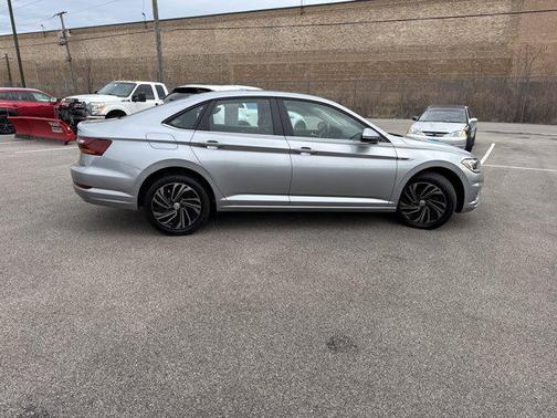 2019 Volkswagen Jetta 1.4T SEL Premium