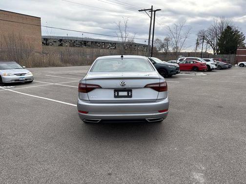 2019 Volkswagen Jetta 1.4T SEL Premium