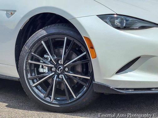 Snowflake White Pearl Mica 2026 Mazda MX-5 Miata Grand Touring