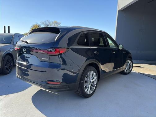 Deep Crystal Blue Mica 2026 Mazda CX-90 3.3 Turbo Preferred