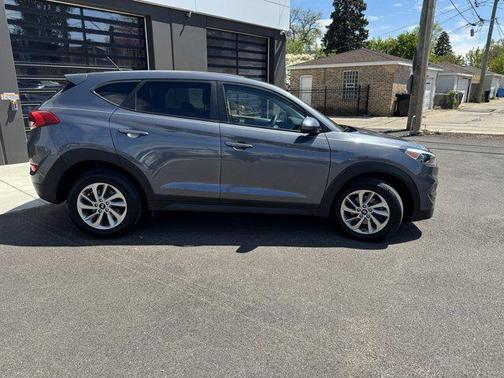 2018 Hyundai TUCSON SE