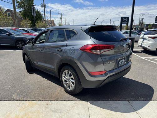 2018 Hyundai TUCSON SE