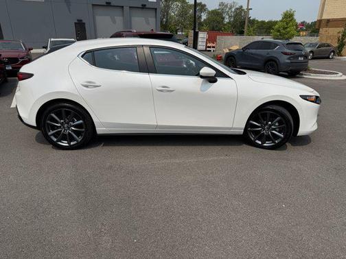 2025 Mazda Mazda3 FWD w/Preferred Package