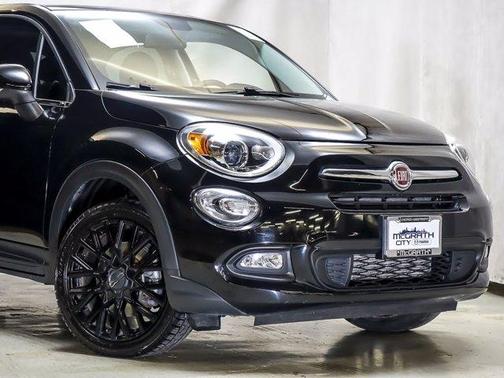 Photo 2 of 27 of 2017 FIAT 500X Lounge