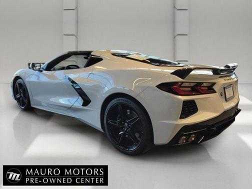 White 2021 Chevrolet Corvette Stingray w/2LT