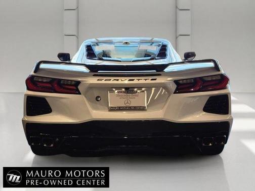 White 2021 Chevrolet Corvette Stingray w/2LT