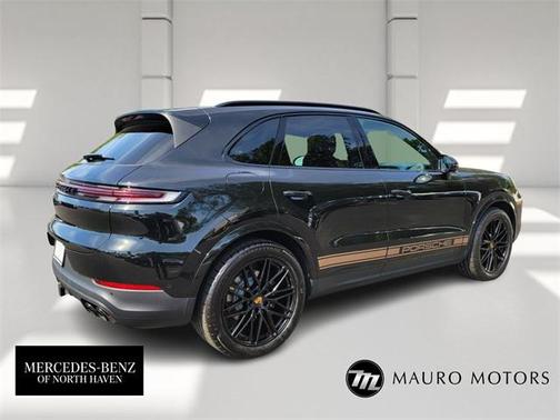 2024 Porsche Cayenne Base