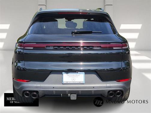 2024 Porsche Cayenne Base