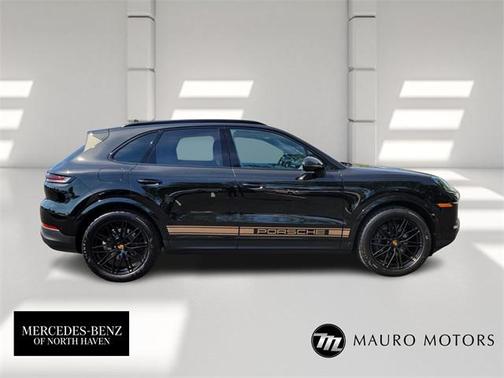 2024 Porsche Cayenne Base