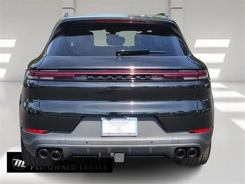 2024 Porsche Cayenne Base