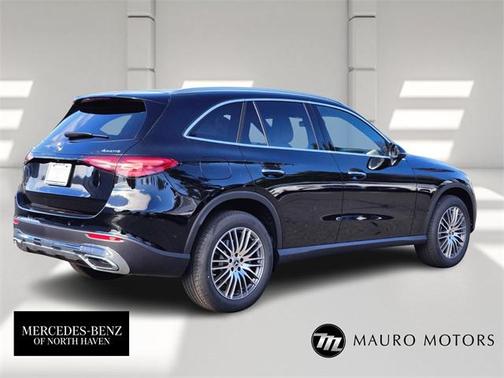 2026 Mercedes-Benz GLC 300 4MATIC