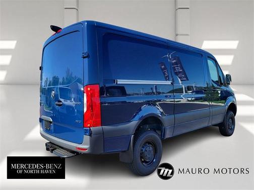 2025 Mercedes-Benz Sprinter 2500 Standard Roof