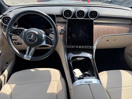 2024 Mercedes-Benz GLC 300 4MATIC