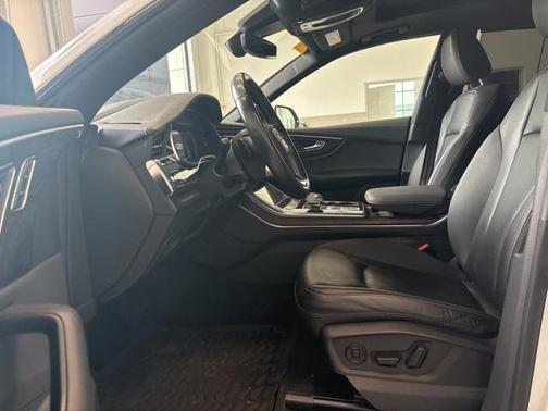 2021 Audi Q8 55 Prestige