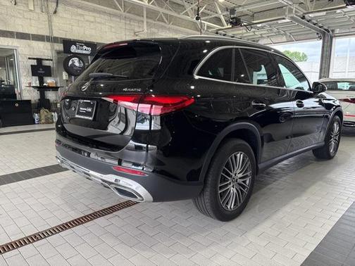 2024 Mercedes-Benz GLC 300 4MATIC