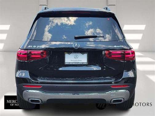2025 Mercedes-Benz GLB 250 4MATIC
