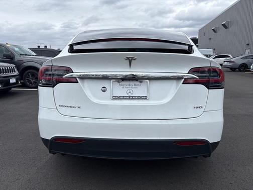 2018 Tesla Model X 75D