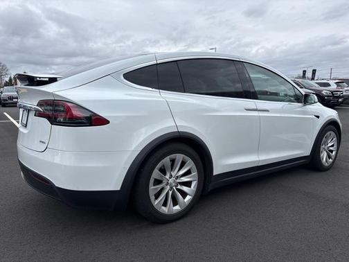 2018 Tesla Model X 75D